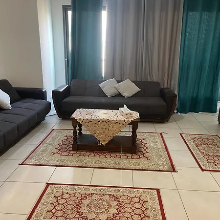 2 Bed In شقة